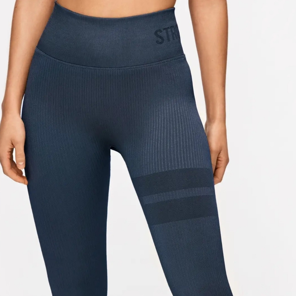 STRONGER Rib Seamless Leggings - Picture 3 of 7